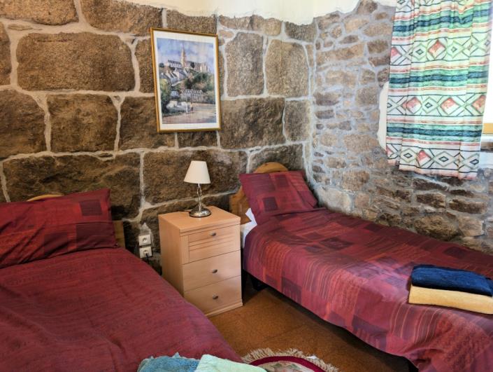 Image No.10-9 Bed Gite for sale