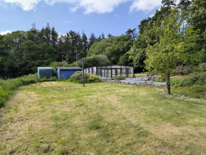 Image No.38-9 Bed Gite for sale