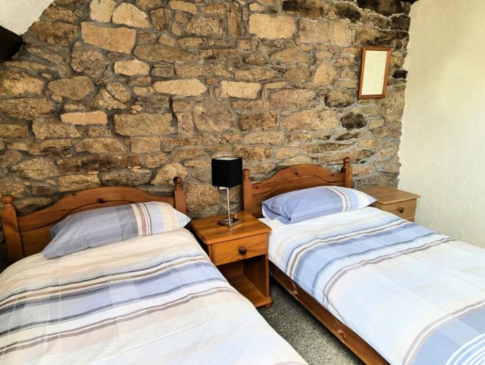 Image No.15-9 Bed Gite for sale