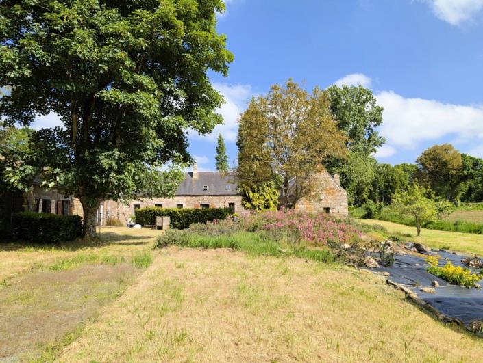 Image No.34-9 Bed Gite for sale