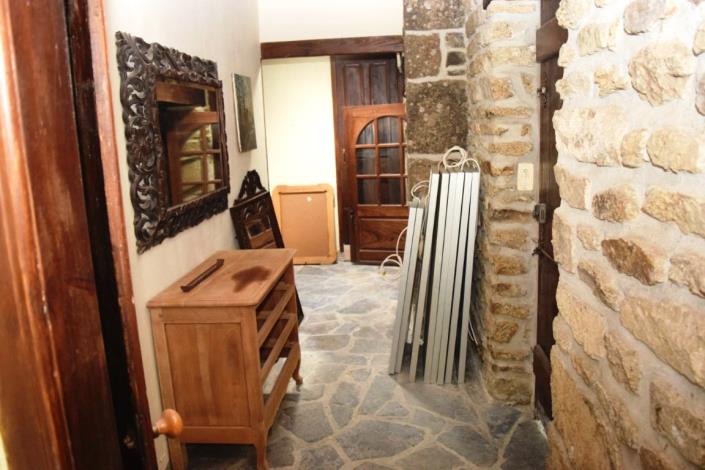 Image No.19-3 Bed House for sale