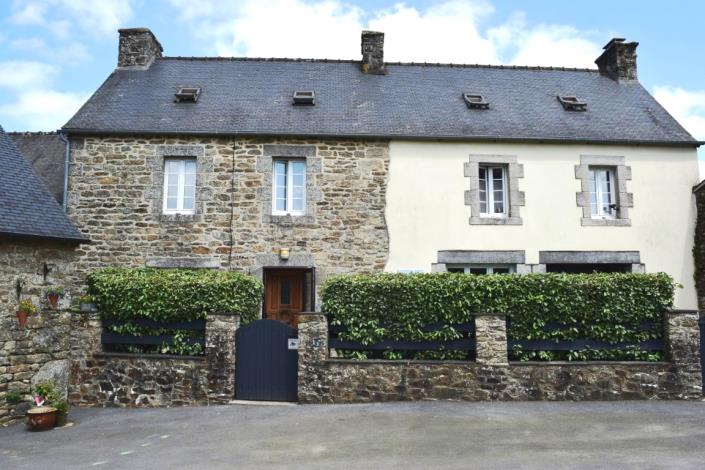 Image No.2-4 Bed House for sale