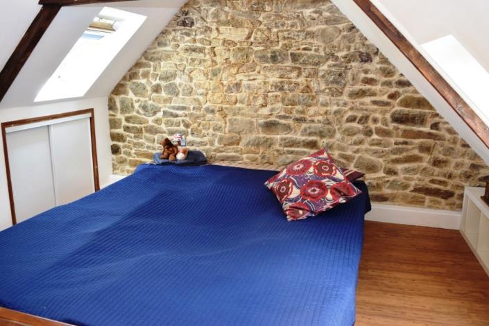 Image No.12-4 Bed House for sale