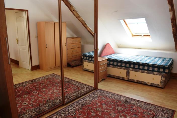 Image No.18-11 Bed House for sale