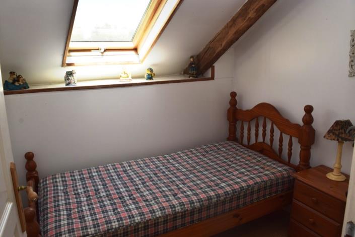 Image No.32-11 Bed House for sale