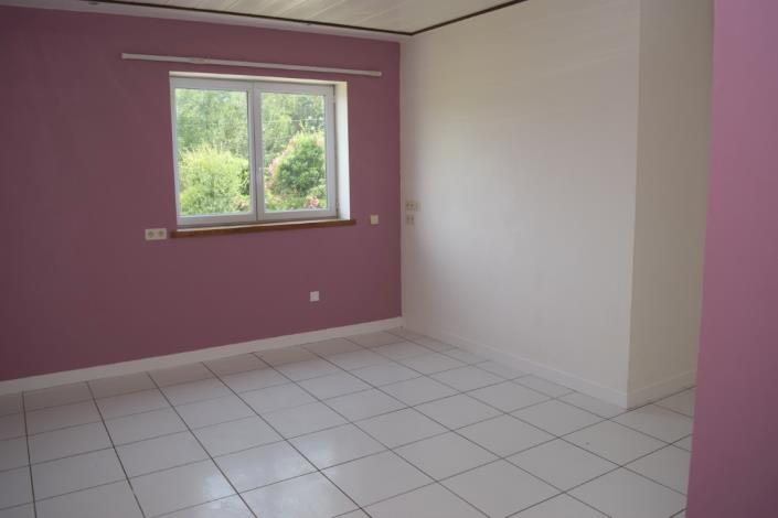 Image No.10-4 Bed House for sale