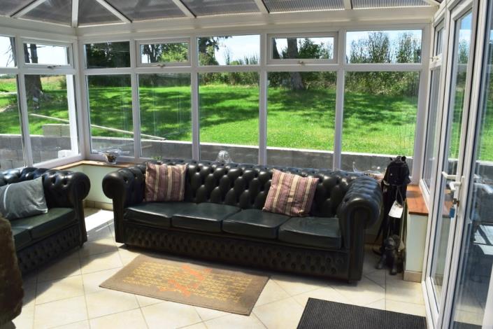 Image No.6-5 Bed House for sale