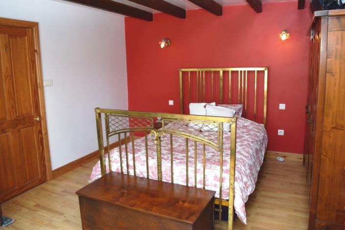 Image No.12-5 Bed House for sale