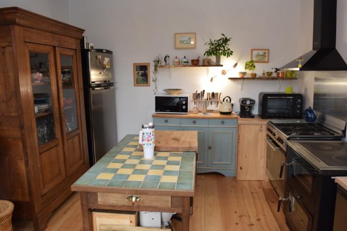 Image No.9-4 Bed House for sale