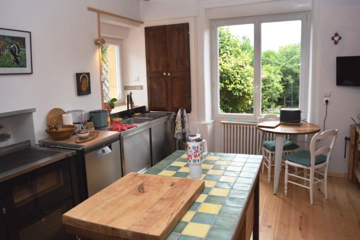 Image No.10-4 Bed House for sale