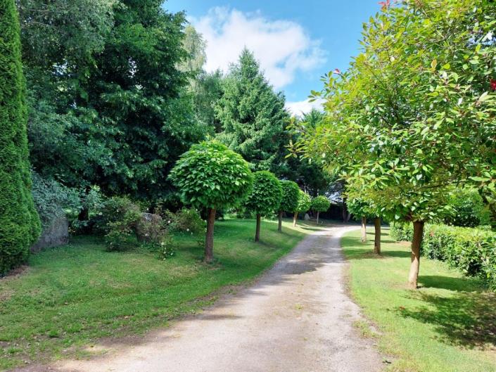 Image No.3-5 Bed House for sale