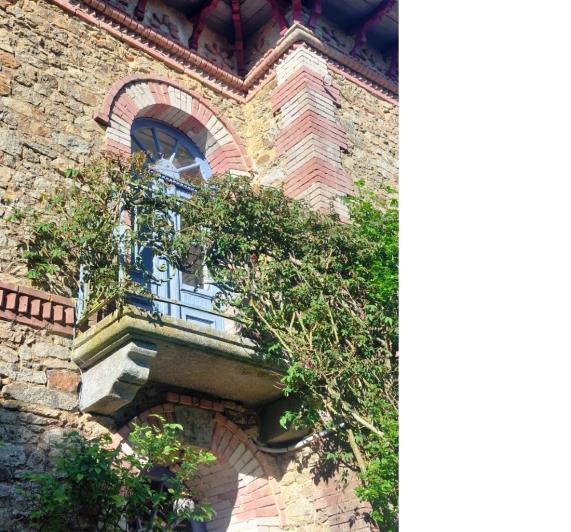 Image No.12-5 Bed House for sale