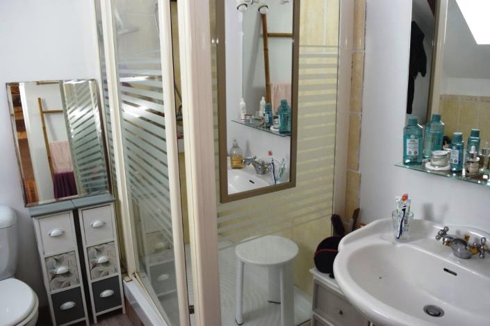 Image No.30-3 Bed House for sale