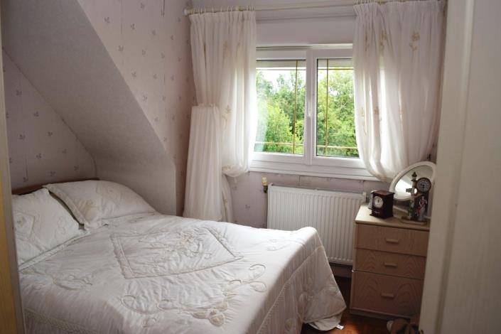 Image No.17-5 Bed House for sale