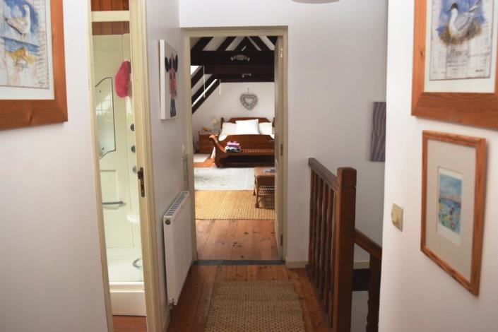 Image No.10-2 Bed House for sale