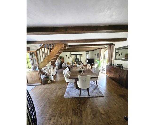 Image No.8-3 Bed House for sale