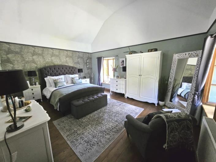 Image No.12-3 Bed House for sale