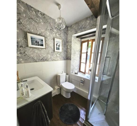 Image No.19-3 Bed House for sale