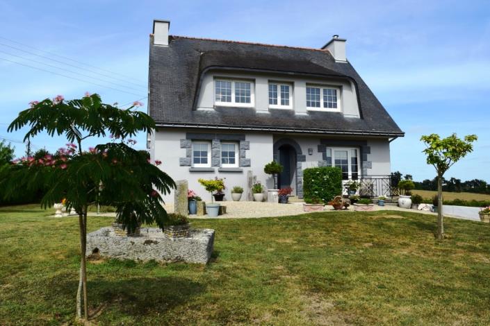 Image No.1-3 Bed House for sale