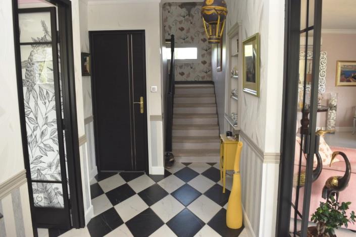 Image No.6-3 Bed House for sale