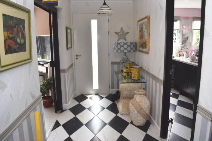 Image No.7-3 Bed House for sale