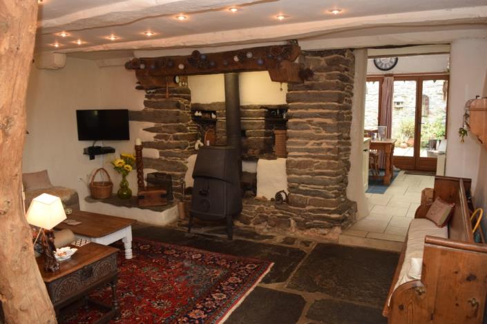 Image No.8-3 Bed House for sale