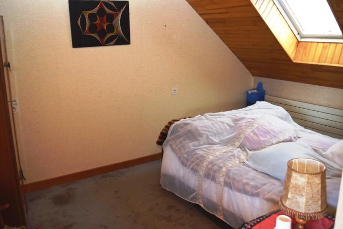 Image No.19-7 Bed House for sale