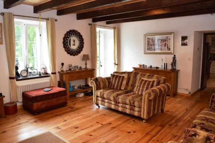 Image No.6-4 Bed House for sale