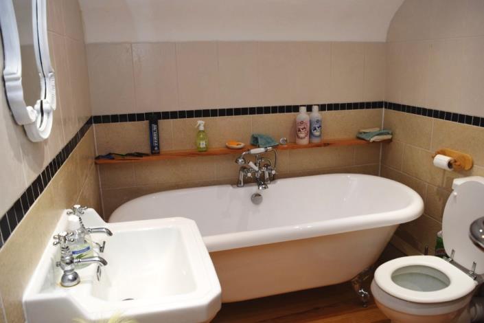 Image No.14-4 Bed House for sale