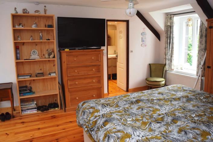 Image No.16-4 Bed House for sale