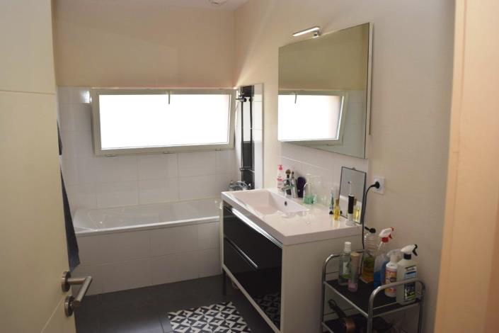 Image No.12-3 Bed House for sale