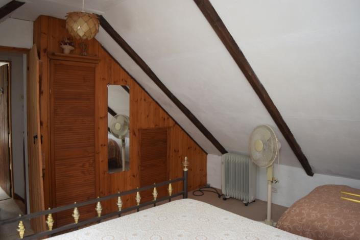 Image No.12-2 Bed House for sale