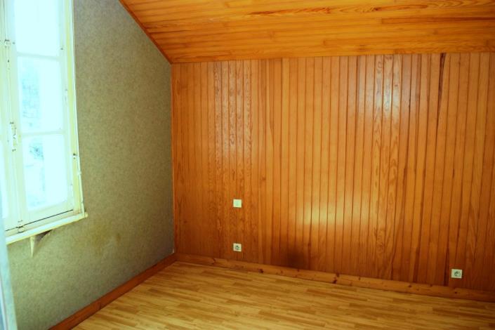 Image No.17-6 Bed House for sale