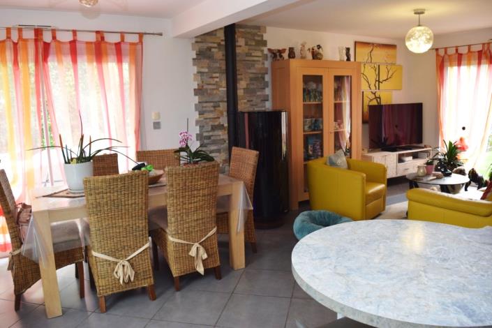 Image No.5-4 Bed House for sale