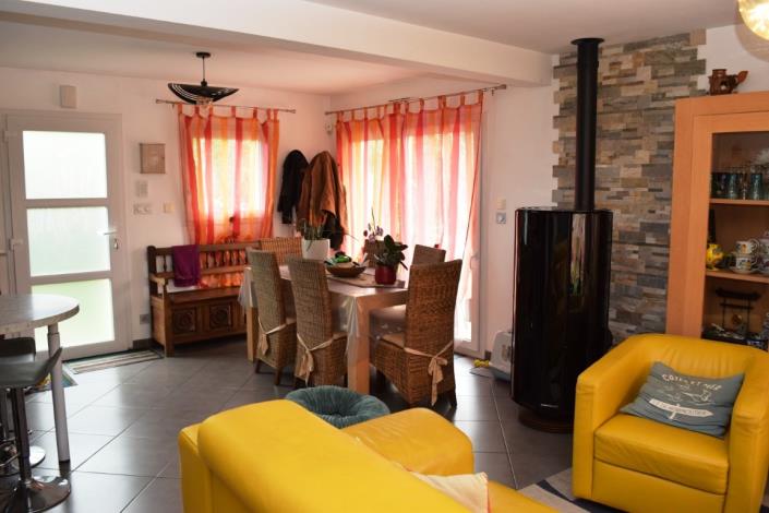 Image No.6-4 Bed House for sale