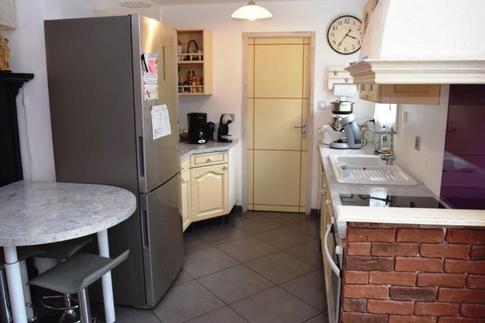 Image No.8-4 Bed House for sale