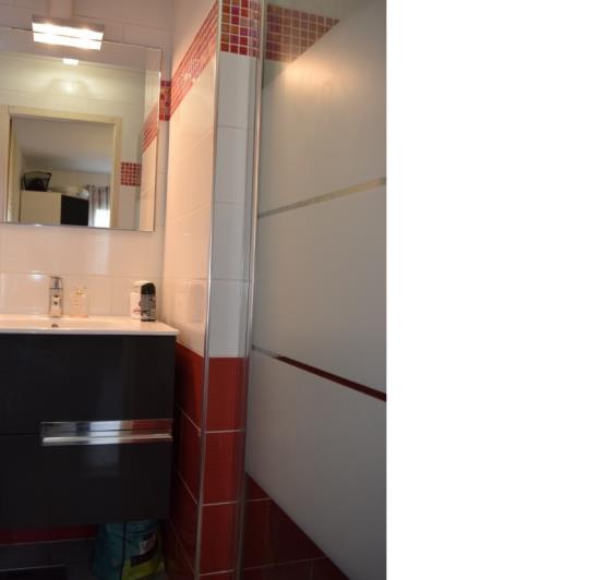 Image No.18-4 Bed House for sale