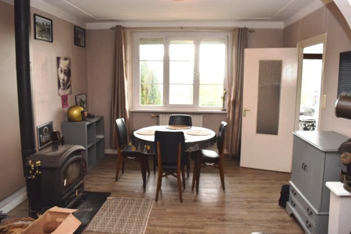 Image No.7-5 Bed House for sale