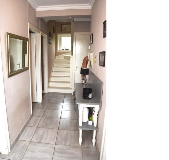 Image No.10-5 Bed House for sale