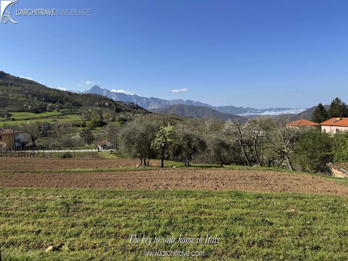 Image No.15-5 Bed Villa for sale