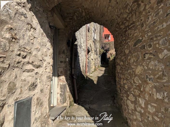 Image No.20-2 Bed House for sale