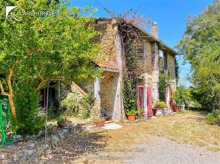 Image No.1-3 Bed Villa for sale