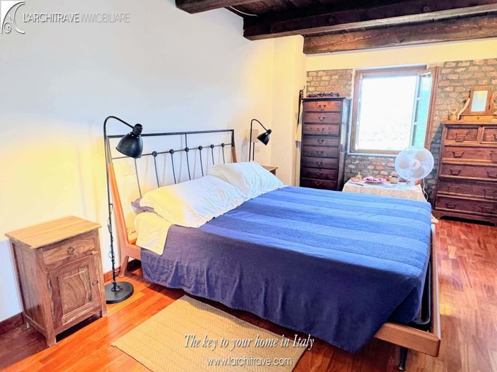 Image No.10-4 Bed House for sale