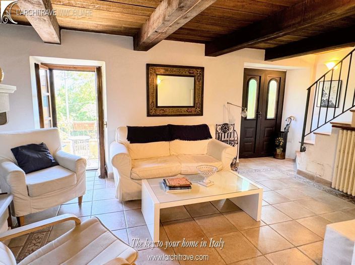 Image No.11-4 Bed House for sale