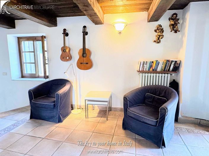 Image No.12-4 Bed House for sale