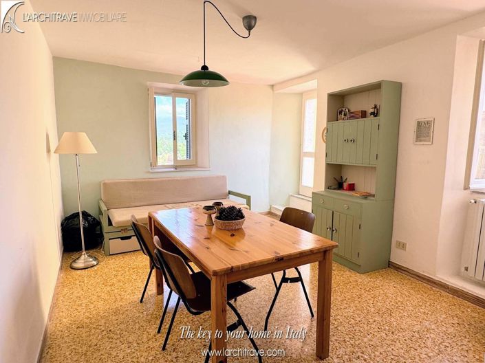 Image No.15-4 Bed House for sale