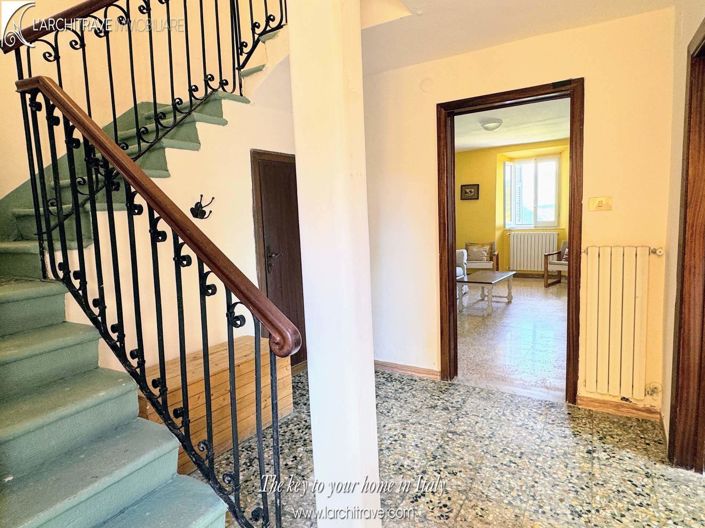 Image No.20-4 Bed House for sale