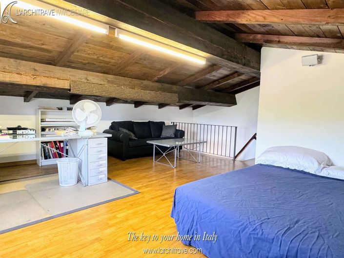 Image No.26-4 Bed House for sale