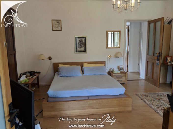 Image No.12-2 Bed House for sale