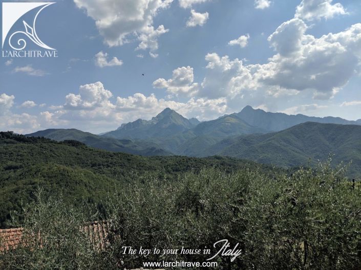 Image No.20-2 Bed House for sale